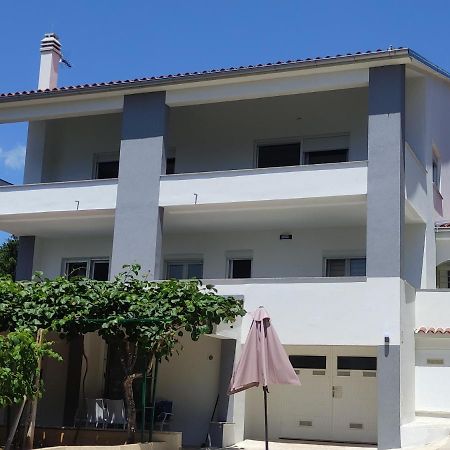 Apartman Emily, 6 Plus 2 Guests, Newly Refurbished Pula Zewnętrze zdjęcie
